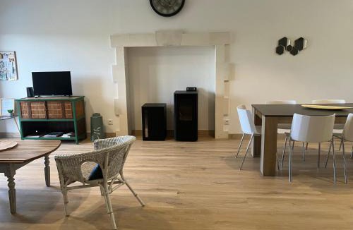 Saint-Sulpice-de-Cognac House | Le Chai des Annereaux