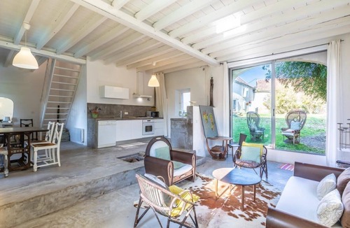 Labastide-Villefranche House | Le Chai: Between sea and mountains, spacious gîte with private pool.