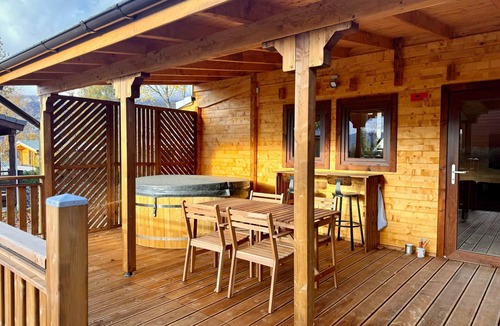 Saint-Leger-les-Melezes Ski Chalet | Le Chalet de la Vernie