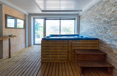 Saint-Laurent-les-Eglises House | Le Chalet du Lac