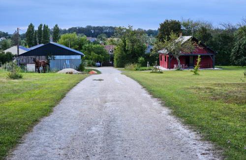 Saint-Sulpice-de-Pommeray Ski Chalet | Le chalet