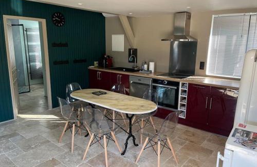 Saint-Sulpice-de-Pommeray Ski Chalet | Le chalet