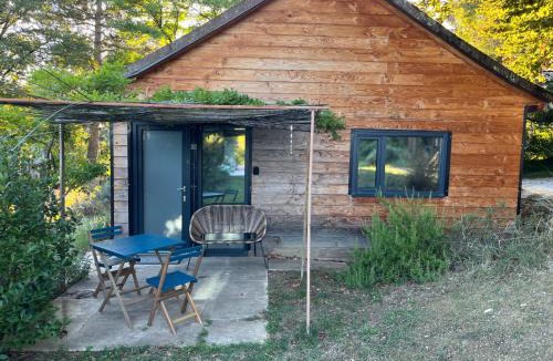 Saint-Maurice-de-Gourdans House | Le Chalet des Iris