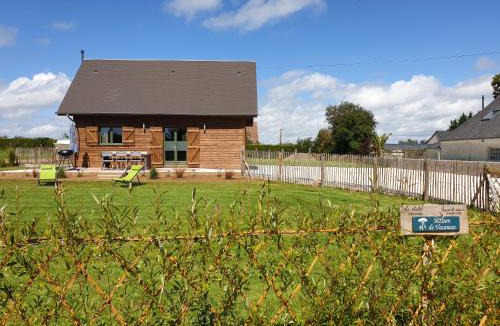 Saint-Pierre-d'Artheglise House | LE CHALET