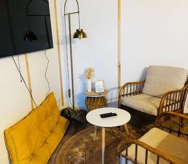 Sainte-Marie-au-Bosc House | Le chalet à bulles
