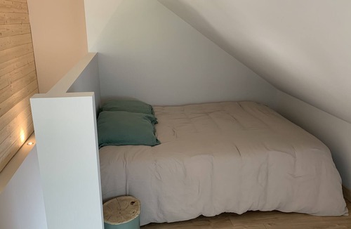 Montreuil-sur-Loir Ski Chalet | Le Chalet au Bord du Loir