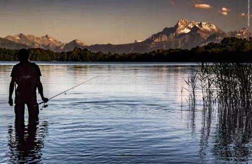 Saint-Theoffrey Ski Chalet | Le chalet avec sa plage privée