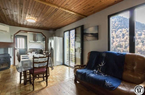 Melles House | Le Chalet Barimale - MELLES