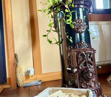 Olivet House | Le chalet bucolique au bord de l'eau