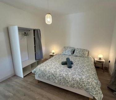 Septfonds House | Le Chalet Corse, nature et confort proche Caussade
