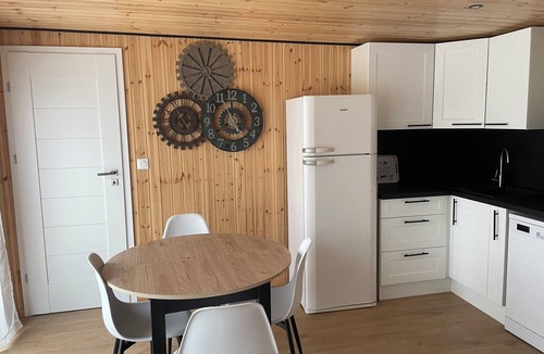 Biville-sur-Mer Ski Chalet | Le Chalet d'Amélia