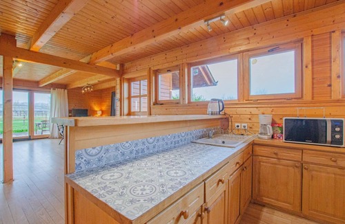 Mery-sur-Seine House | Le Chalet dans la Prairie