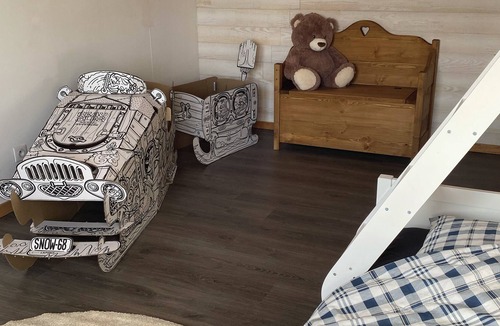 Cambrai Ski Chalet | Le Chalet de L'abbé : Magnifique Maison Chaleureuse