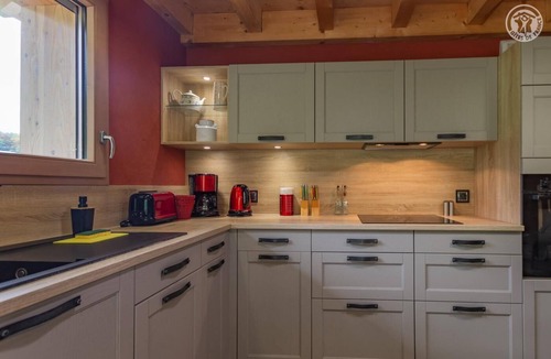 Montagnole House | LE Chalet DE LA Source