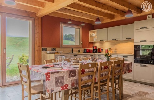 Montagnole House | LE Chalet DE LA Source