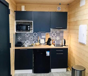 Lucay-le-Male Ski Chalet | Le chalet de Lenny- spa- borne recharge- wifi