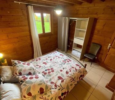 Saint-Leonard-de-Noblat Ski Chalet | Le Chalet de Noblat
