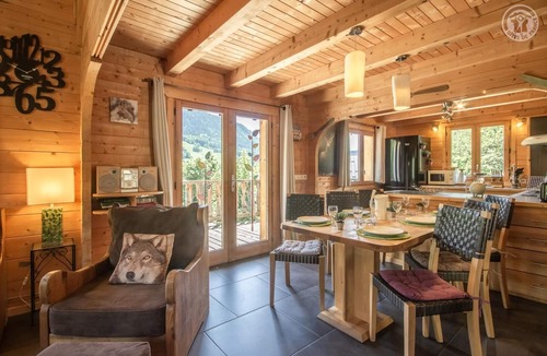 Notre-Dame-du-Pre House | LE Chalet DES Forestiers