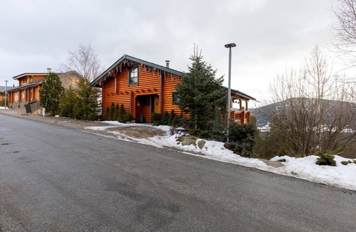 Les Angles Ski Chalet | Le Chalet des Ours - Superbe chalet 4*