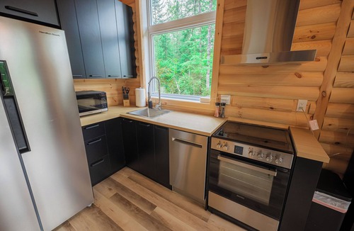 La Tuque Ski Chalet | Le chalet du chasseur - Waterfront!