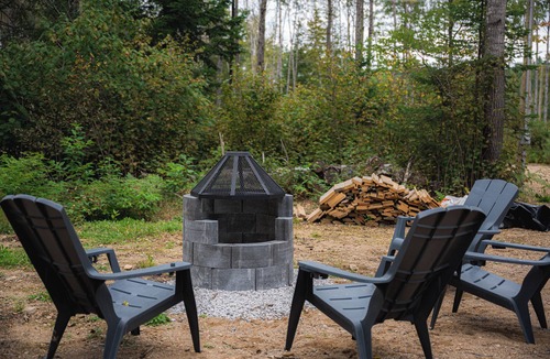 La Tuque Ski Chalet | Le chalet du chasseur - Waterfront!