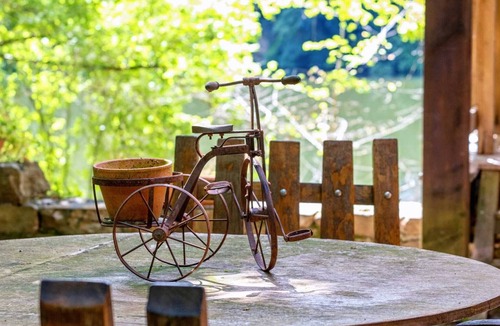 Castelnau-de-Levis Ski Chalet | Le Chalet du Carla - SPA - Riverfront