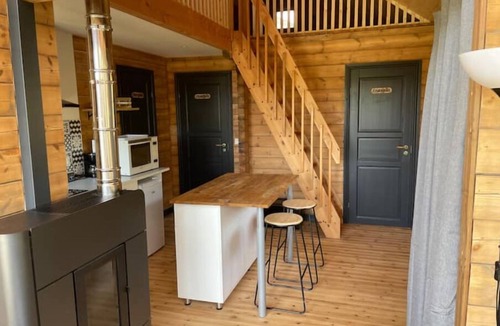 La Meilleraie-Tillay Ski Chalet | Le Chalet