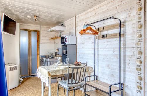 Vertheuil House | Le Chalet in Medoc