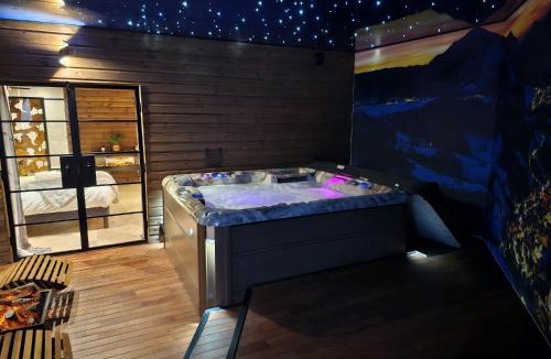 Calais Apartment | Le Chalet Loft Spa