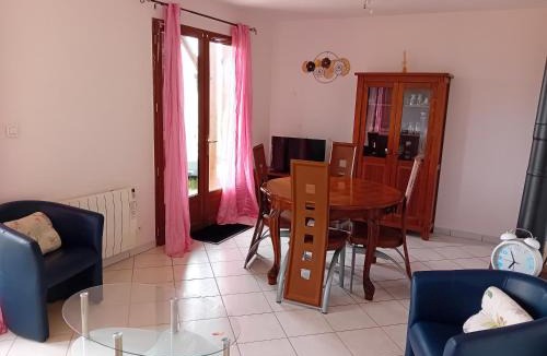 Saint-Front-d'Alemps House | Le chalet - Perigord Vert