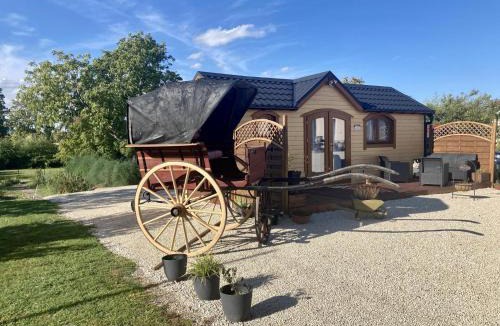 Pont-Sainte-Marie Bed & Breakfast | Le chalet pour la nuit