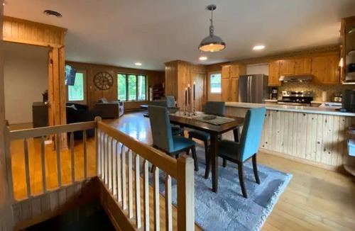 Saint-Raymond Cottage | Le chalet privé au sentier enchanté