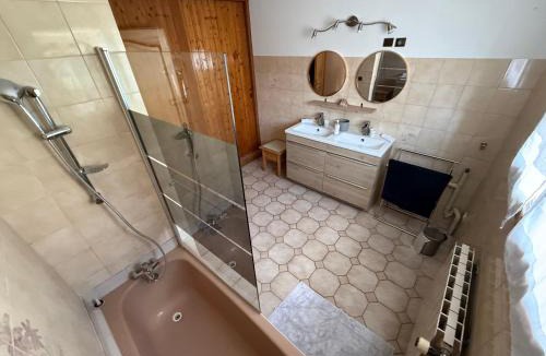 Saint-Alban-Leysse Ski Chalet | Le Chalet Savoyard