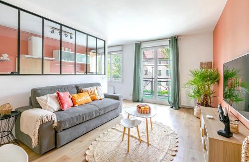 Serris Apartment | Le Chaleureux - 5' Disney - 3' Val d'Europe - Parking Free