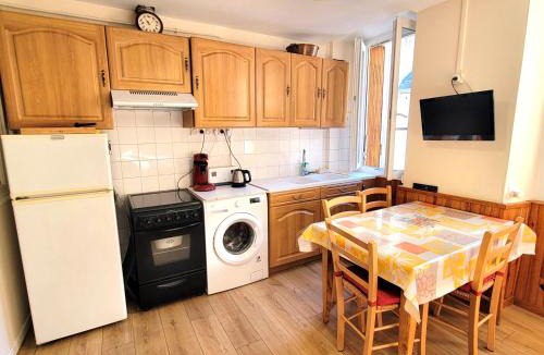 Bagneres-de-Luchon Apartment | Le Chamayou - wifi - proche télécabine - centre Luchon