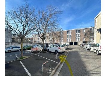 Roseraie Apartment | Le Chambéry 6p parking privé clim