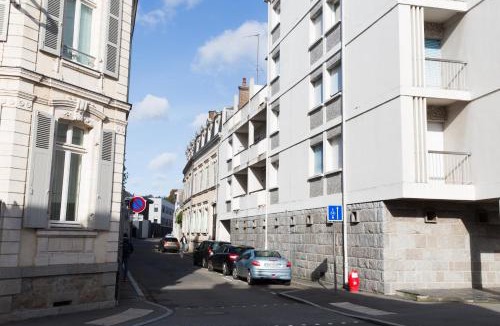Laval Apartment | Le Chambord
