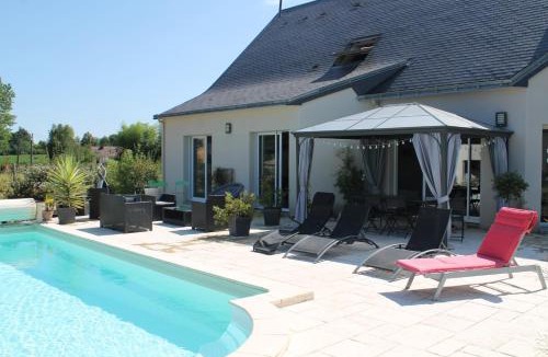 Saint-Gervais-en-Belin Bed & Breakfast | Le Champ De La Ferme