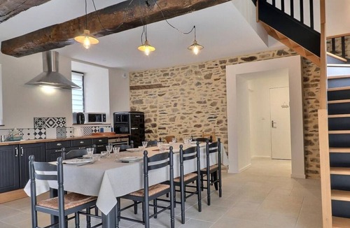 Poce-les-Bois House | Le Champ Rosé - POCE LES BOIS