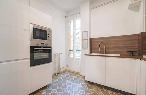 Centre Erlon Apartment | Le Champagne Central