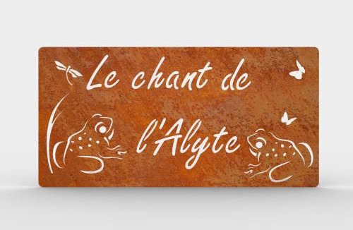 Lens-Lestang House | Le Chant de l'Alyte