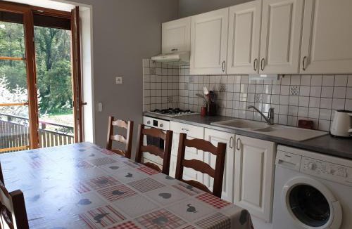 Portes du Luxembourg House | Le chant des hiboux