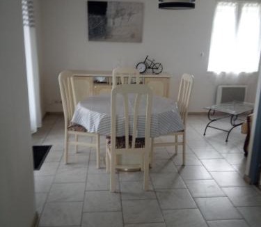 Sorbais House | LE CHANT DES OISEAUX arrivée autonome