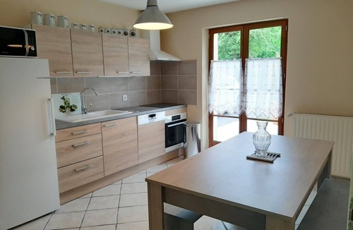 Givron House | LE Chant DES Oiseaux