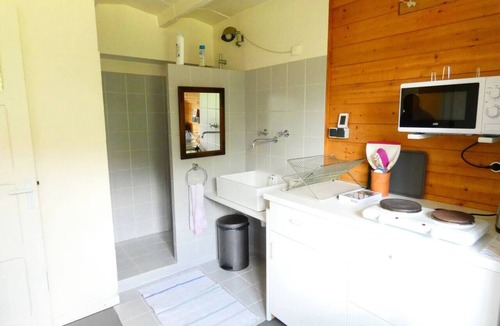 Francheville Le Bas House | Le Chantegrillet: Large studio + quiet garden