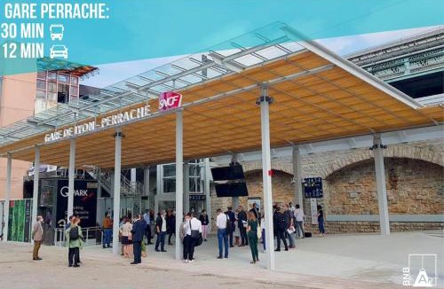 Francheville Le Bas Apartment | Le Chantegrillet Grand Studio Quiet Garden