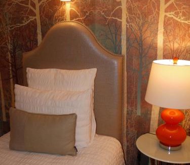 Lusignan Hotel | Le Chapeau Rouge