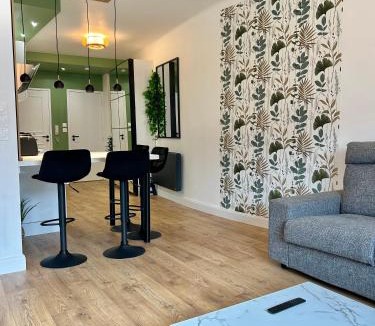 Quartier Beauregard-Boufflers-Buthegnemont-Boudonville Apartment | Le Chardon- appartement 2chambres- avec stationnement