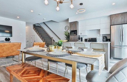 Mirabel House | Le chardonnay 3 bedrooms town house Mirabel