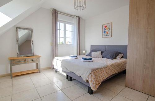 Lusigny-sur-Barse House | Le charles augustin